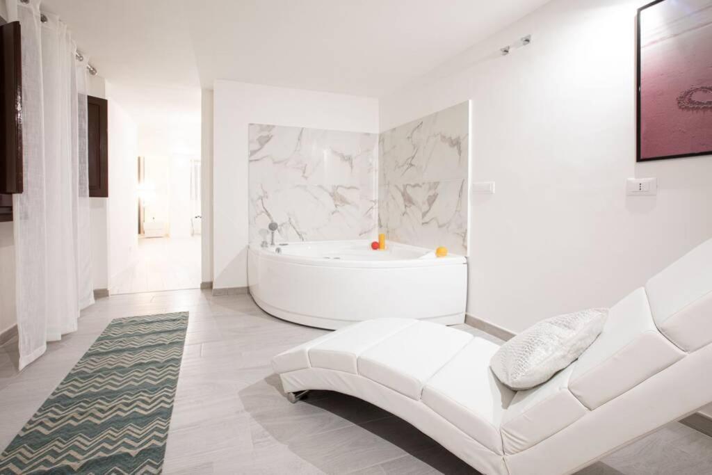 Unforgettable Split Level Jacuzzi Suite Navona - Top Collection 罗马 外观 照片
