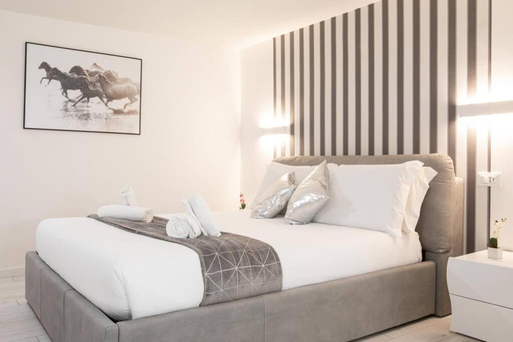 Unforgettable Split Level Jacuzzi Suite Navona - Top Collection 罗马 外观 照片